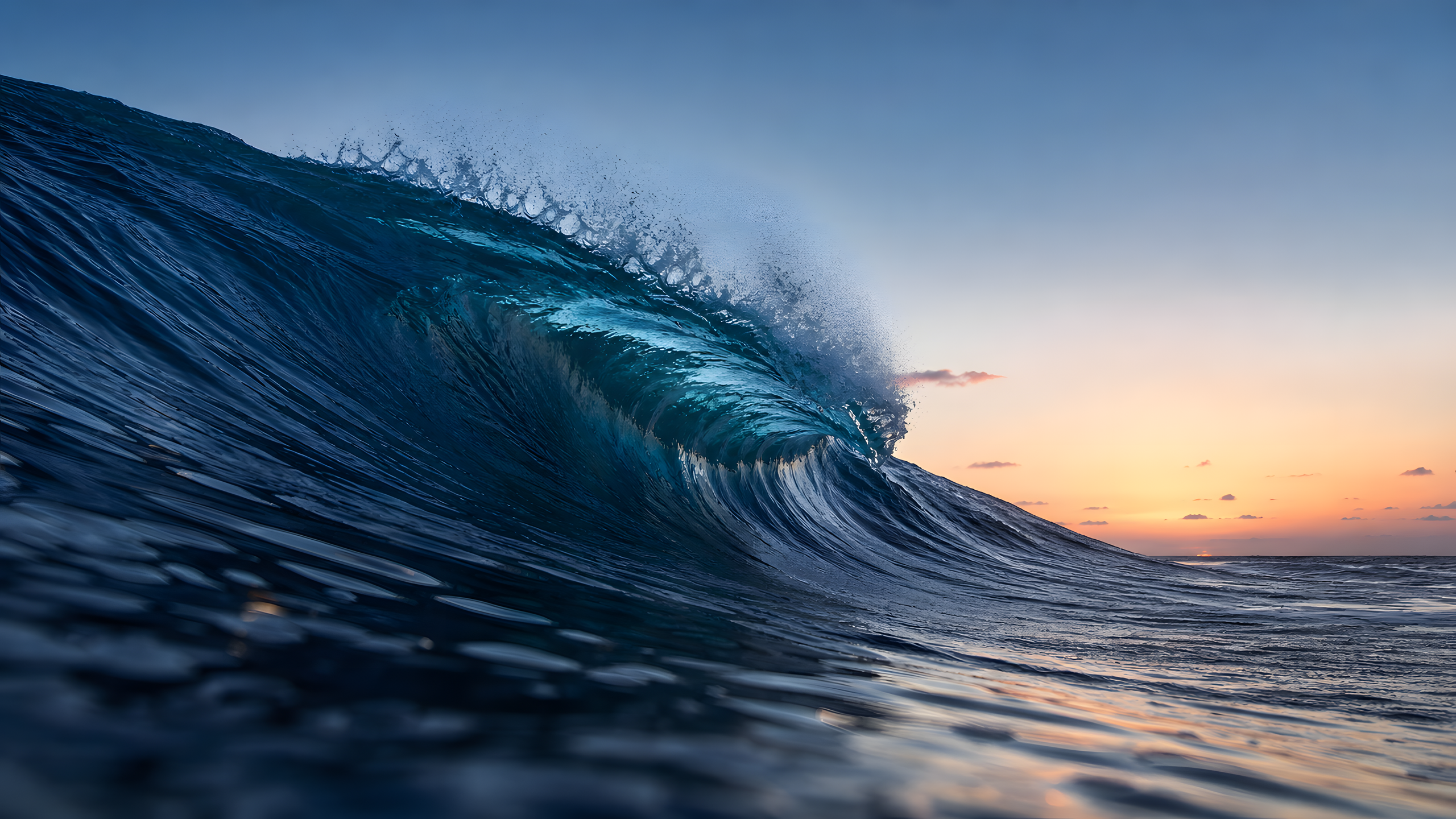 Cinematic Ocean Waves original 4K ocean wallpaper