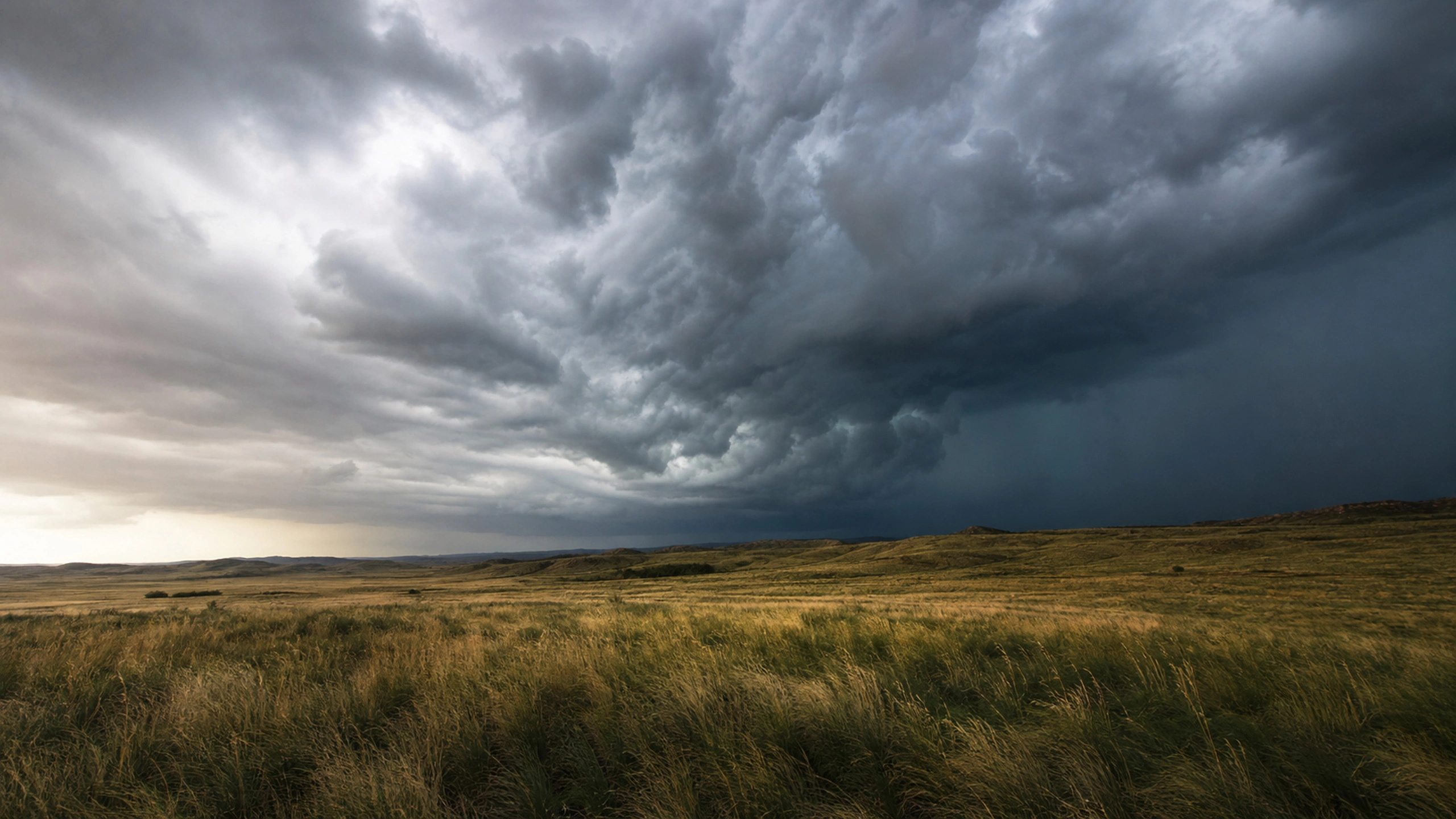 Thunderstorm Sky Theater original 4K weather wallpaper