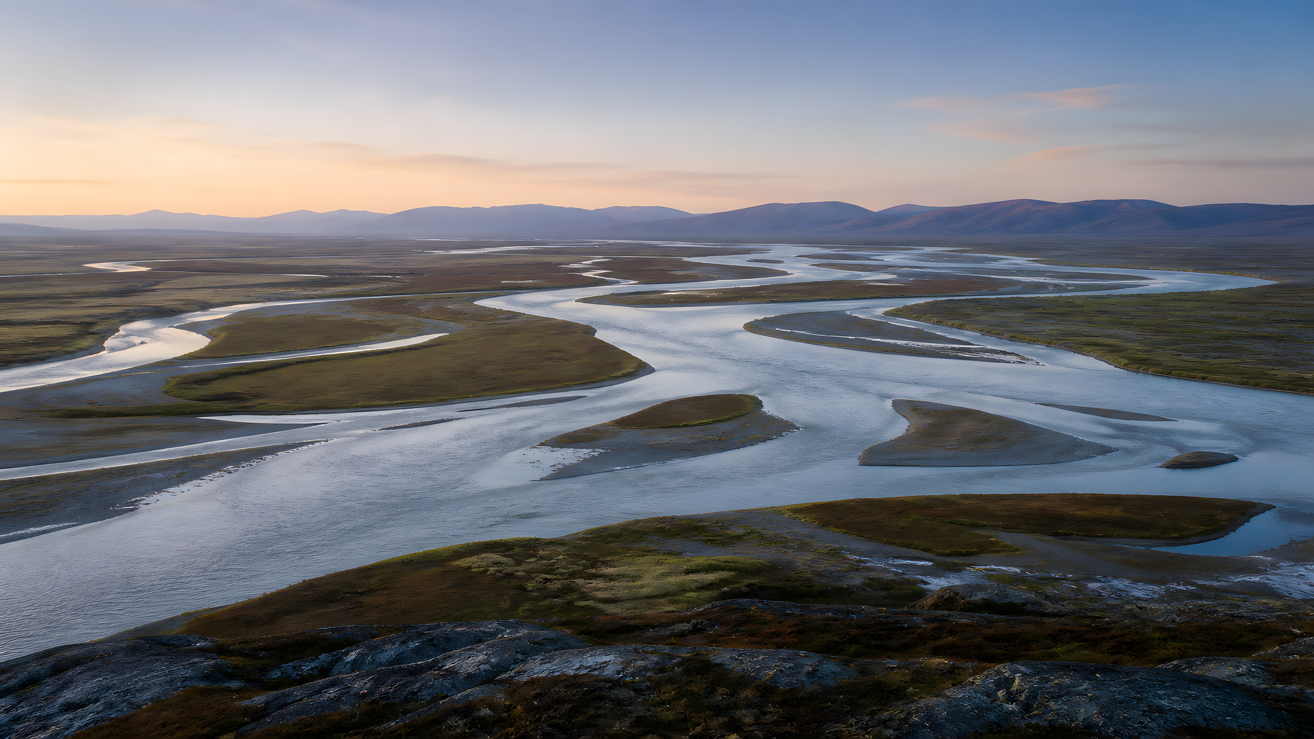 Meandering River Aerials in aerials meandering under cool dawn light, original 4K desktop wallpaper